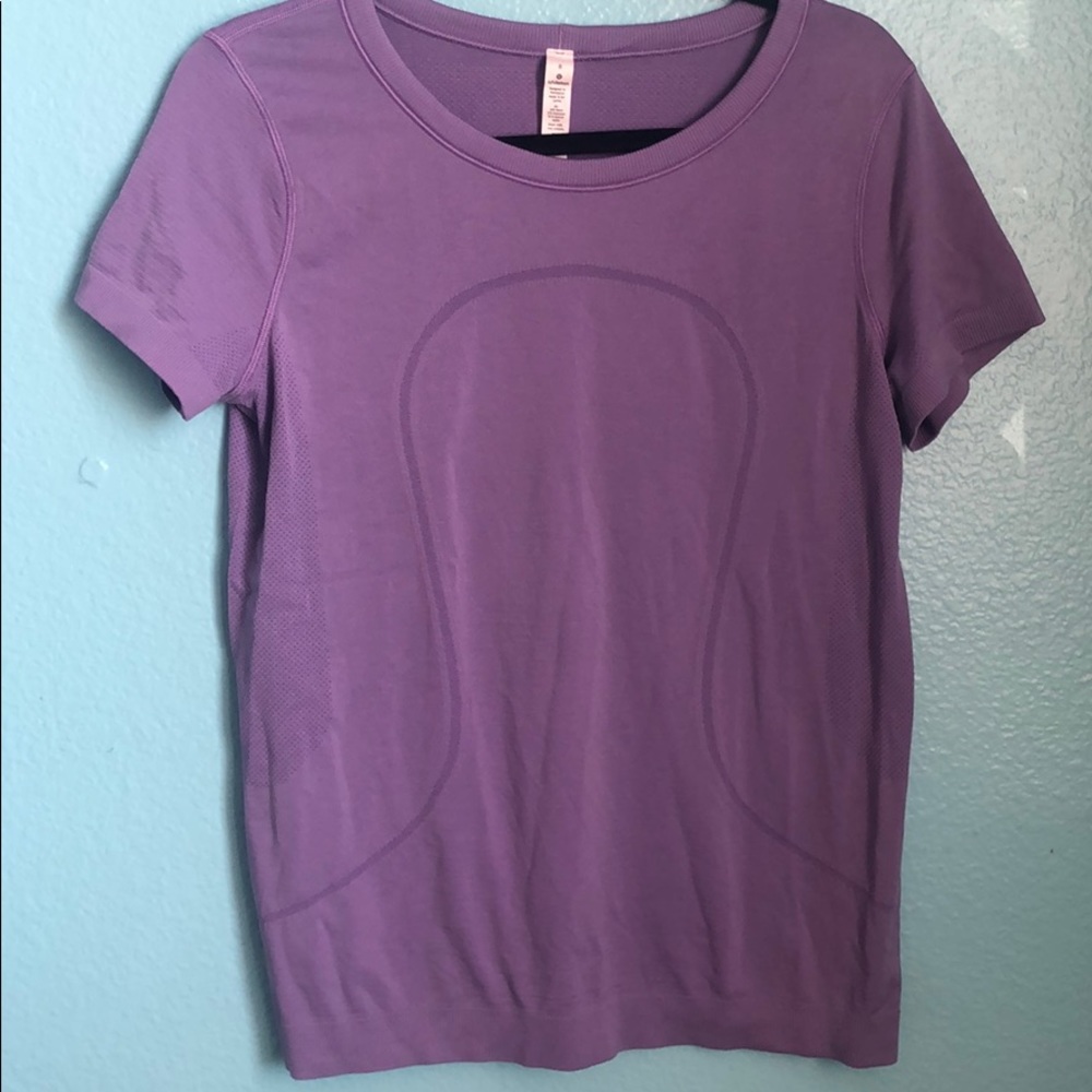 Lululemon Swiftly Relaxed Short Sleeve size 8